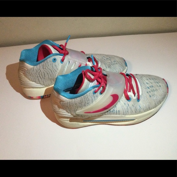 Great condition! KD 14 “Multi-Color” Size 7 - Picture 3 of 13